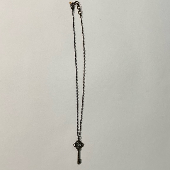 Lucky Brand Key Necklace - Picture 1 of 3